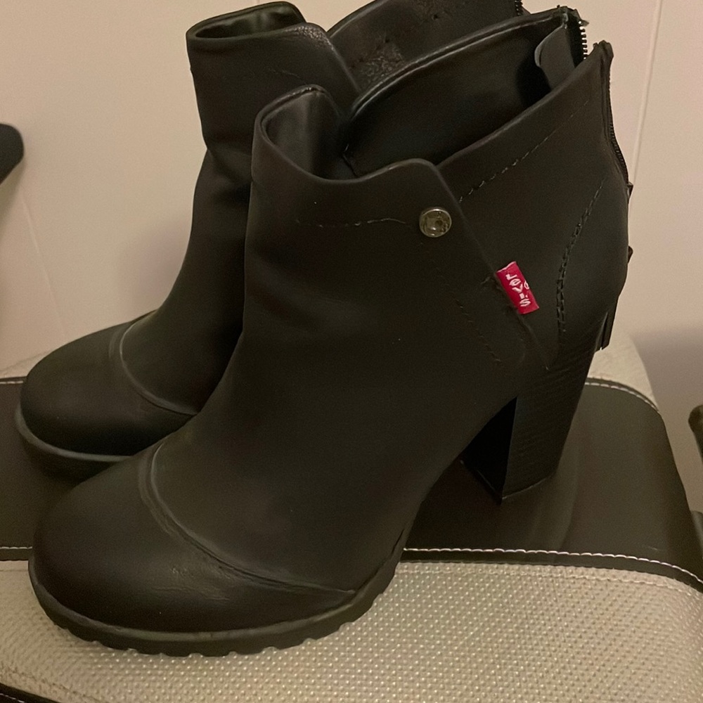 Levi booties!!
